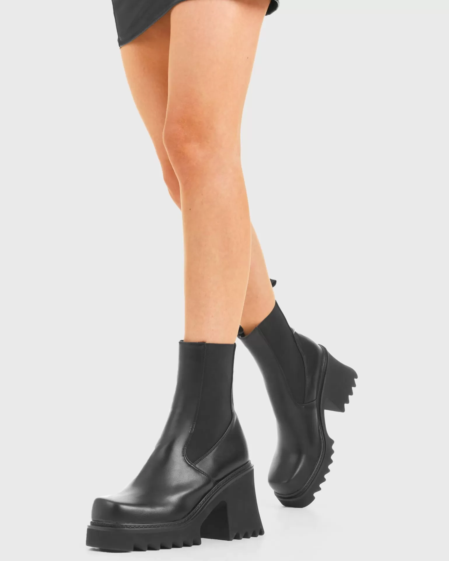 Hot Elevate Chunky Platform Ankle Boots Black Knochel